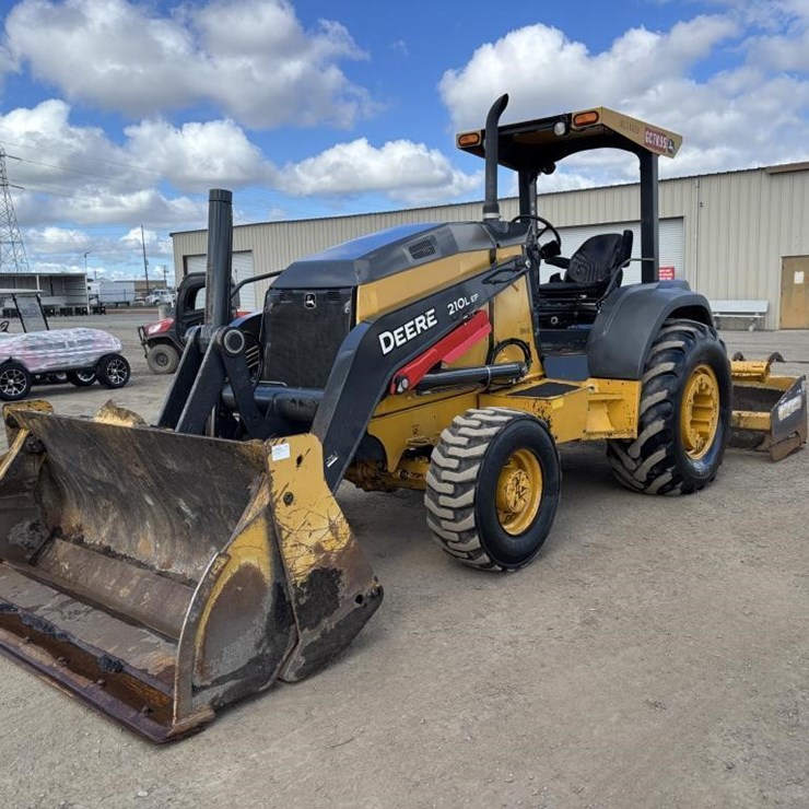 2018 DEERE 210LEP