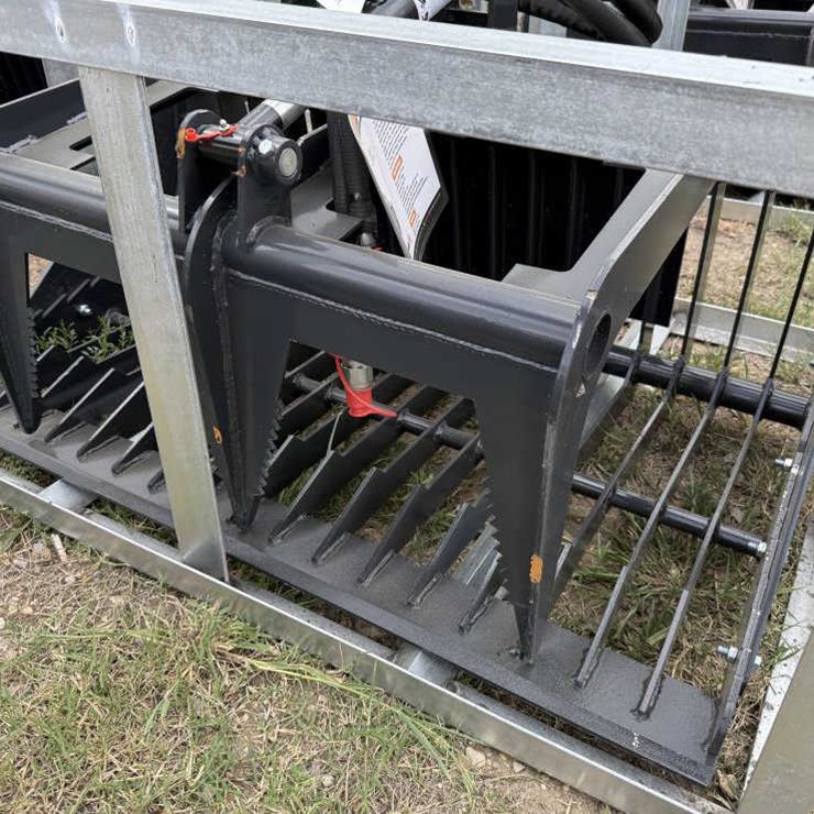 #42 • Mini Skid Steer Rock Grapple