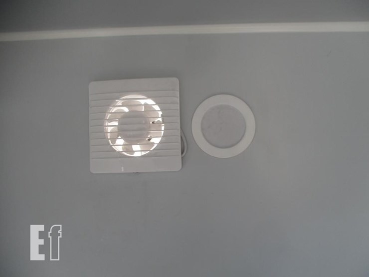 51"x43"x89"-single-stall-restroom-image-7