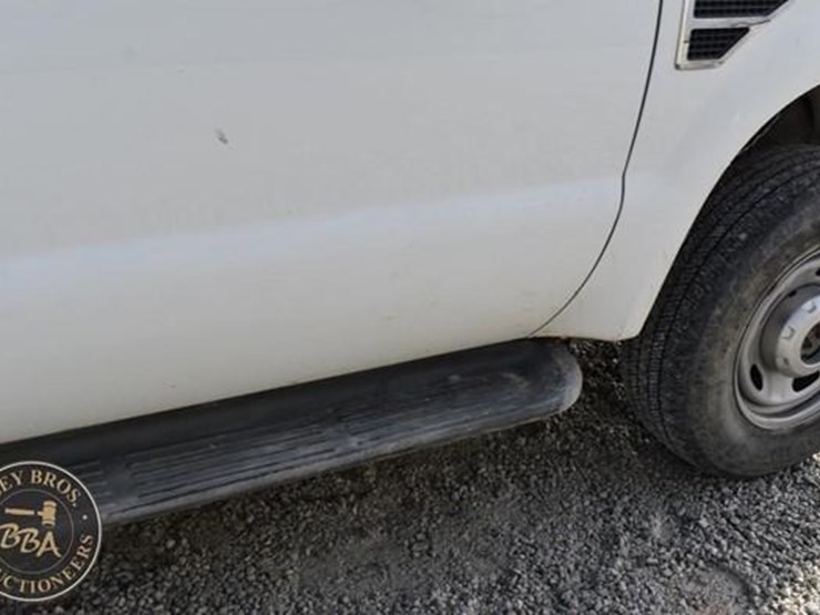 2008-ford-f250-image-37