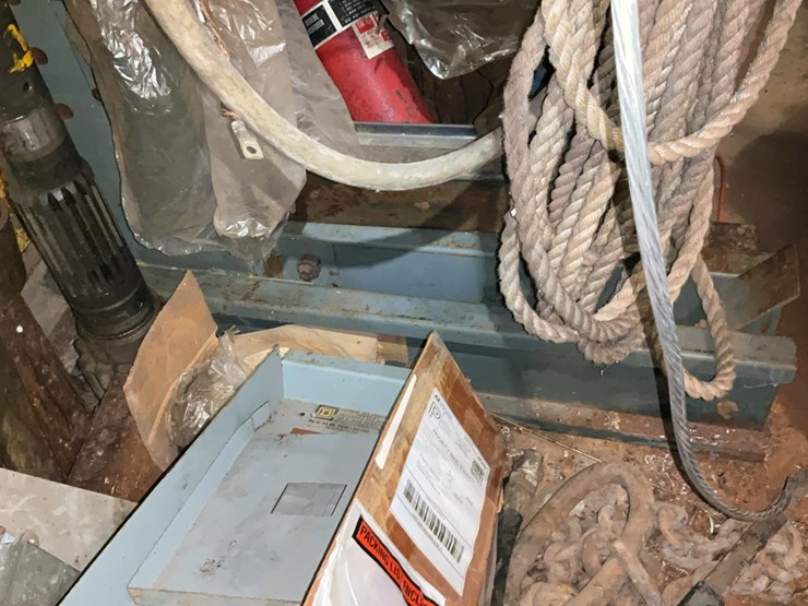 #264-•-cantilever-rack-and-contents-image-20