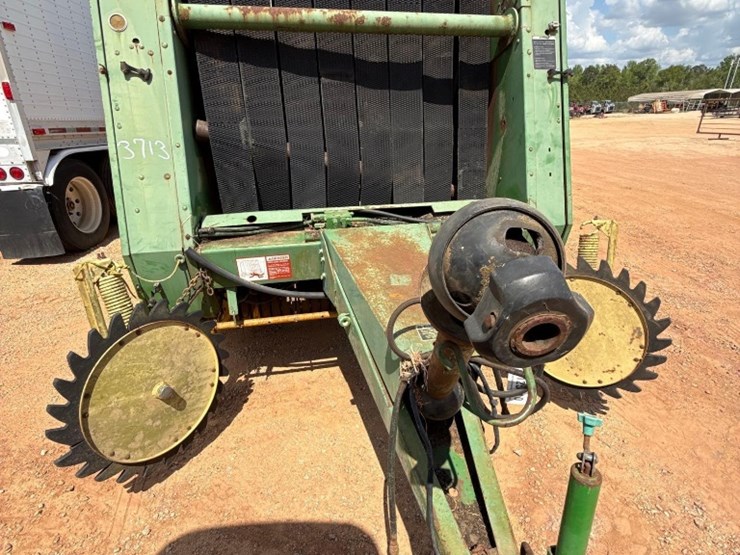 john-deere-530-image-11