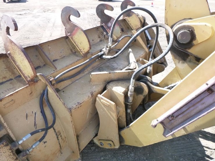 2004-caterpillar-924gz-image-20