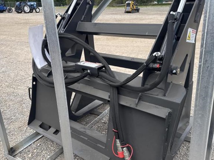#19-•-skid-steer-log-grapple-image-2