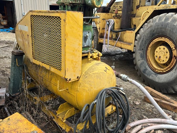 #256-•-stationary-air-compressor-image-3