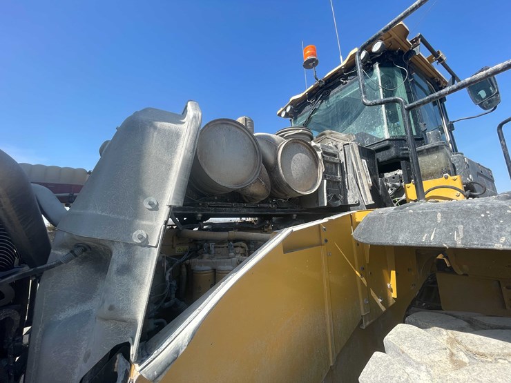 caterpillar-982m-image-60