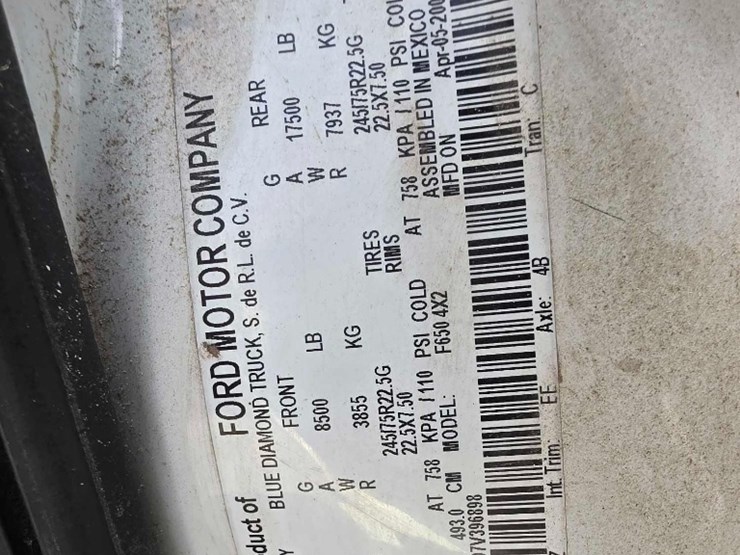 2006-ford-f650-xlt-image-18