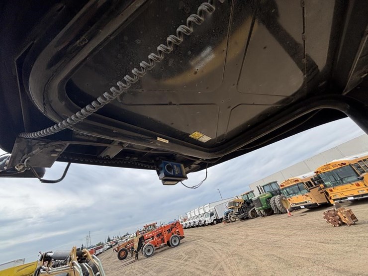 2010-caterpillar-303-image-42