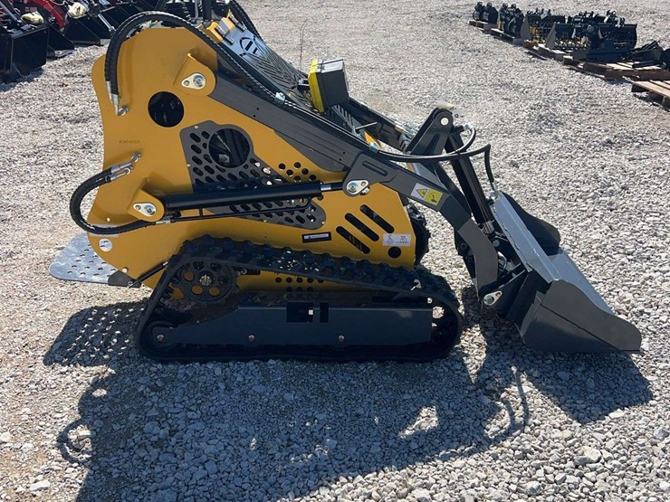 2026-sdlanch-dll60-mini-skid-steer-image-4