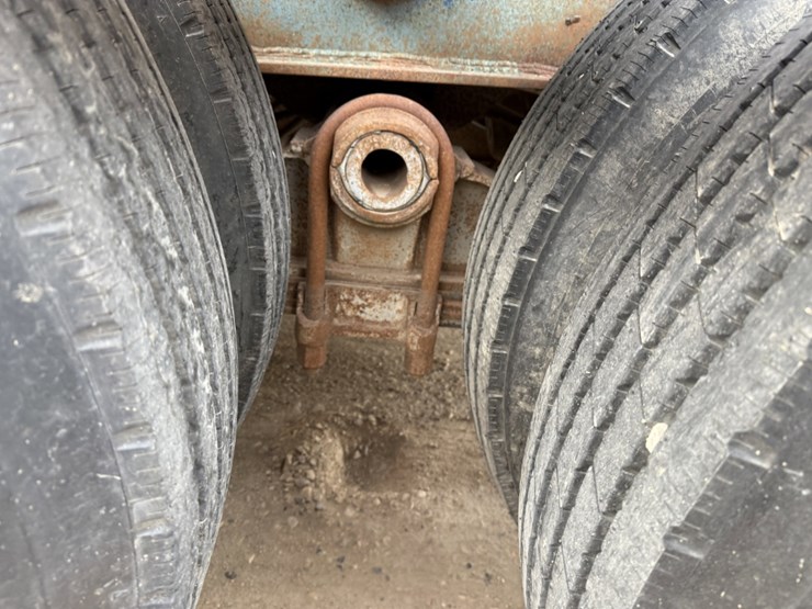 1981-aztec-42-x-96-t/a-drop-deck-lowboy-image-7