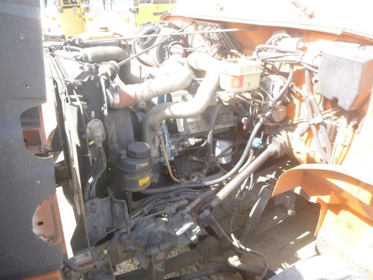 2000-international-4700-image-13