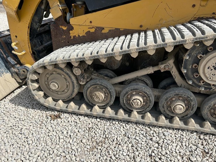 caterpillar-257d-image-17