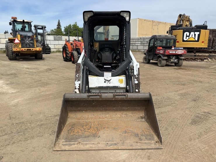 2021-bobcat-t450-image-6