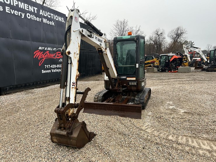 2017-bobcat-e35-image-7