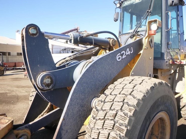 2005-deere-624j-image-16