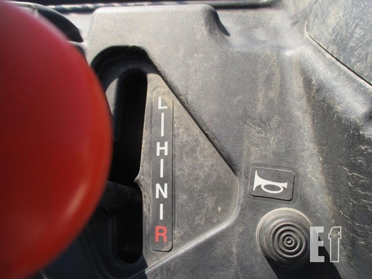 2019-kubota-rtvx1140-image-11