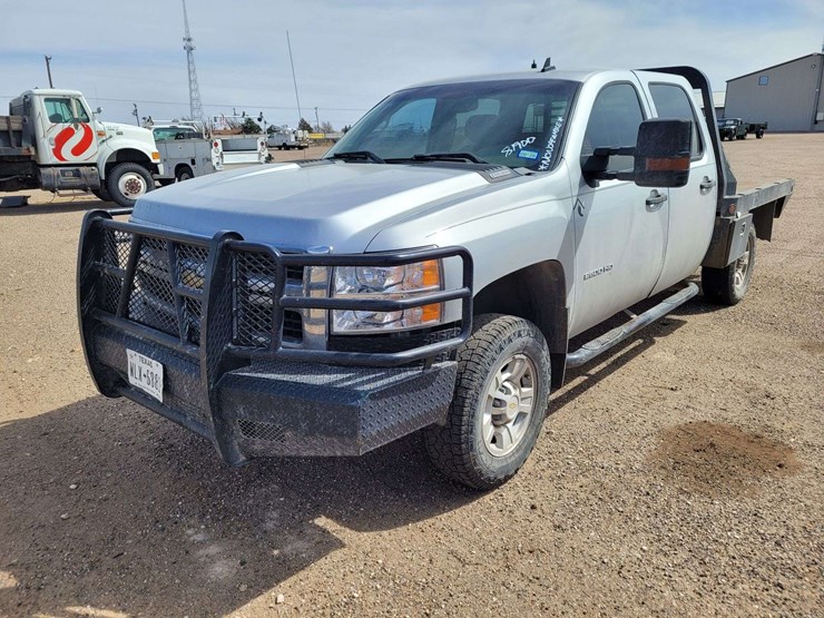 2010-chevrolet-silverado-2500-lt-image-1