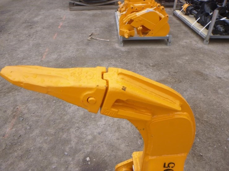 caterpillar-305-image-6