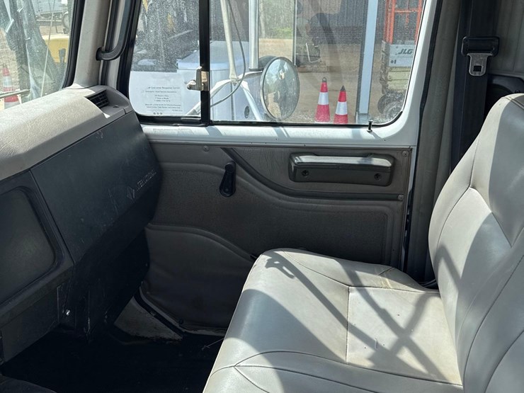 1999-international-4700-image-24