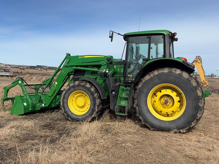 john-deere-6195m-image-4