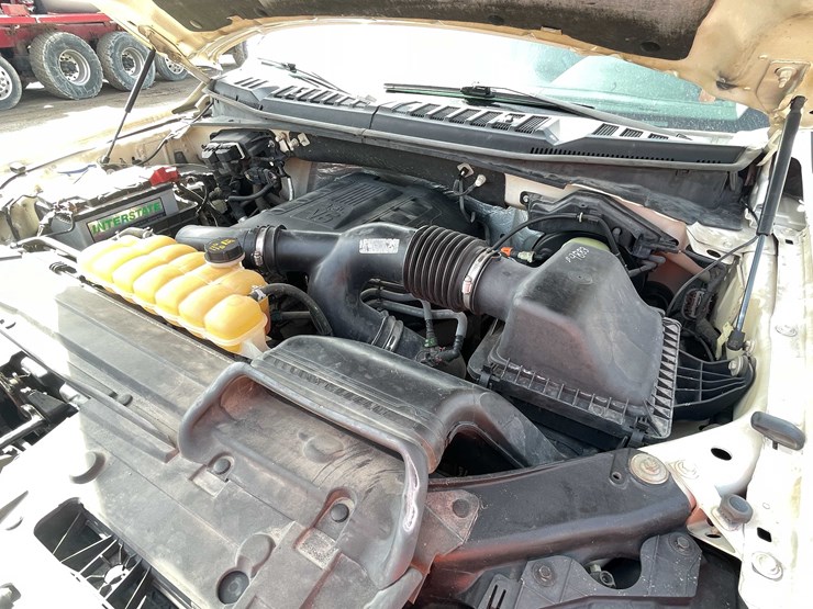 #5673-•-2015-f150-xlt-4x4-extended-cab-(has-wi-title)-image-95