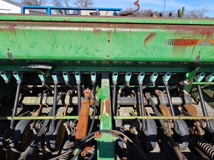 john-deere-750-image-19