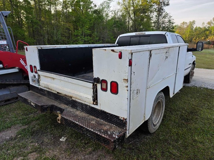 1999-dodge-ram-3500-image-4