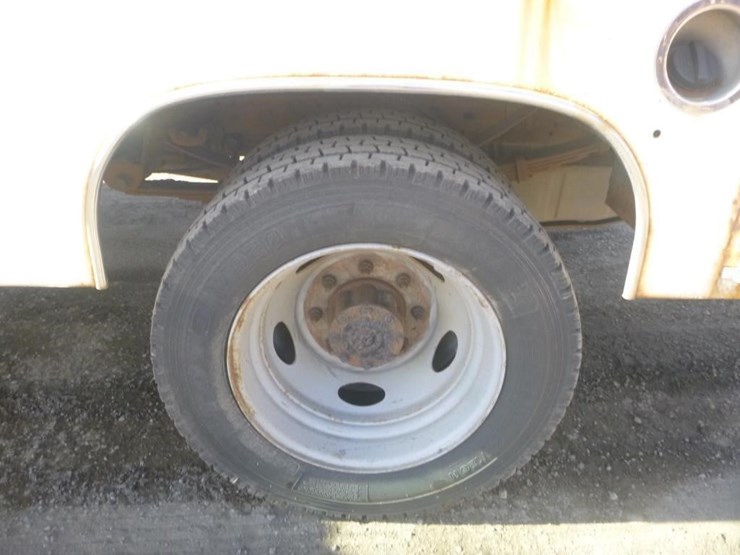 2003-ford-f450-image-25