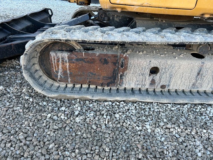 2018-caterpillar-303-image-3