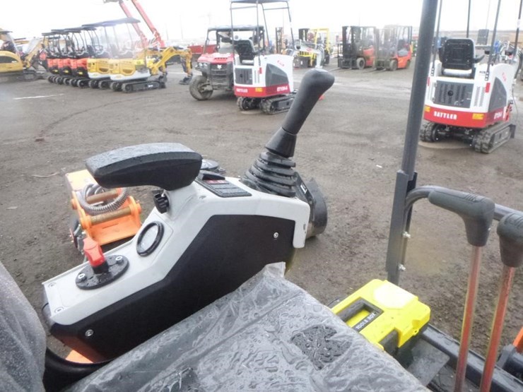 aboss-gh25-hydraulic-excavator-image-21