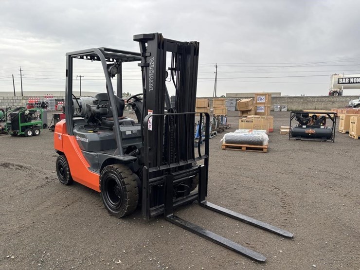 toyota-8fgu25-image-2