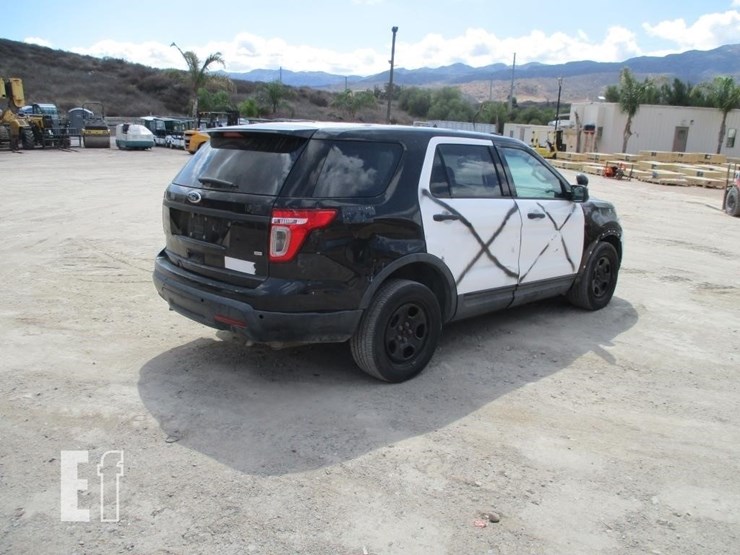 2014-ford-explorer-image-3