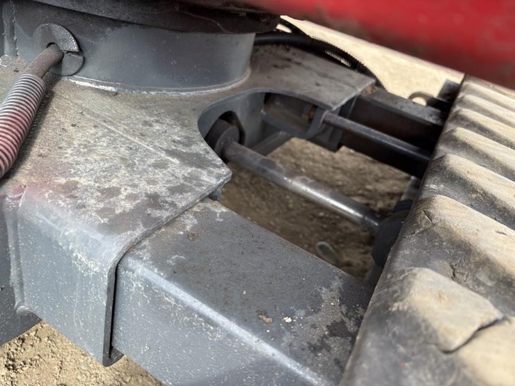 takeuchi-tb216-image-25