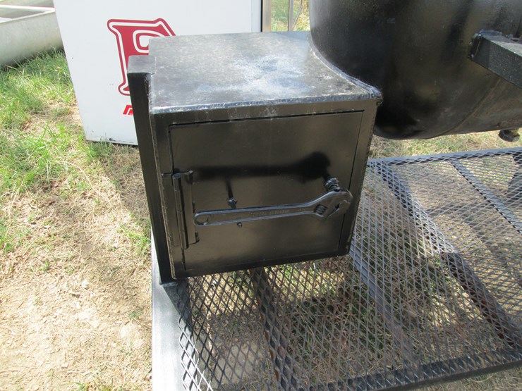 #44070-•-homemade-smoker-w/firebox-image-3
