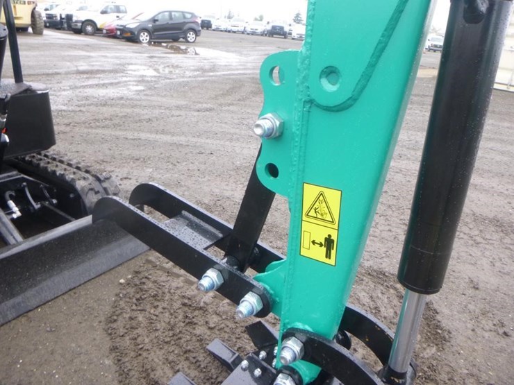 2026-agt-mh12rx-hydraulic-excavator-image-12