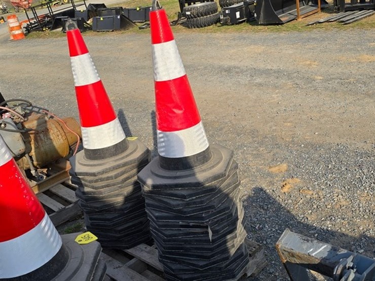 new-27-traffic-cones-image-3
