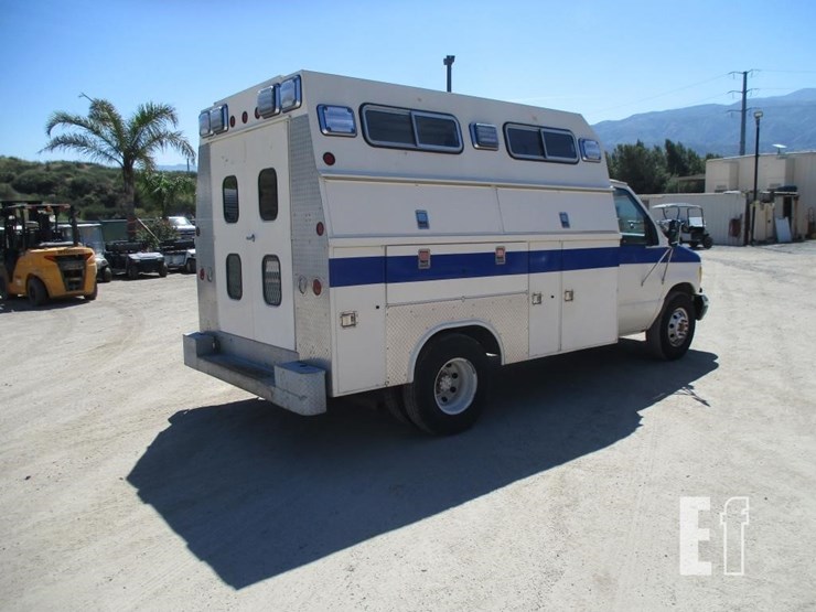 1992-ford-e350-image-3