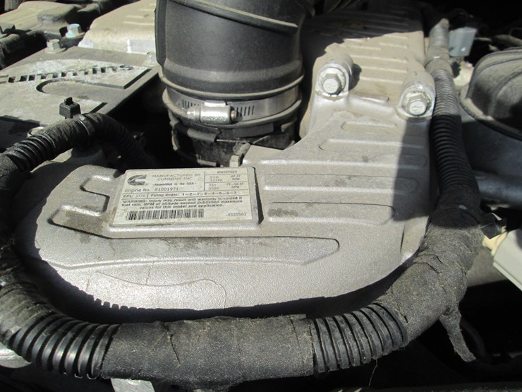 2016-nissan-titan-image-22