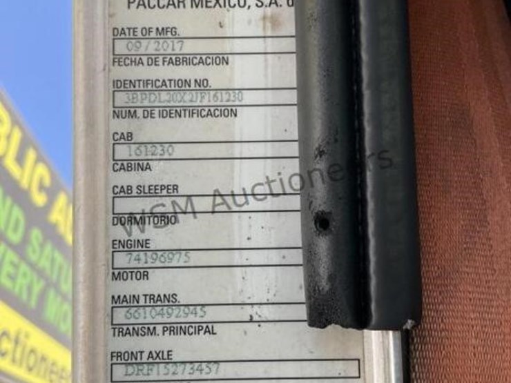 2018-peterbilt-520-image-18