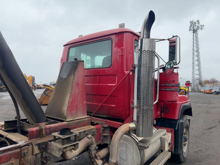 2000-mack-rd688s-image-20