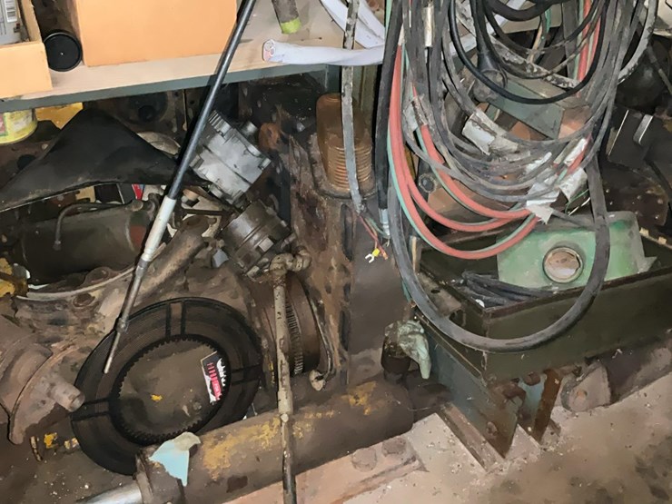 #264-•-cantilever-rack-and-contents-image-8