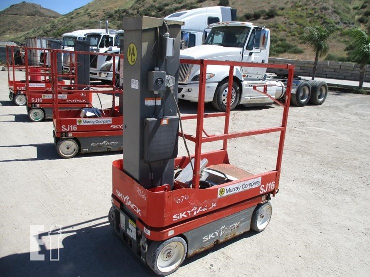 2017-skyjack-sj16-image-4