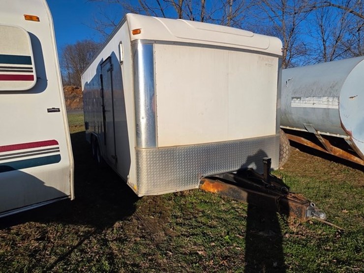 2013-united-trailer-2-axle-20'-box-trailer-(title)-image-1