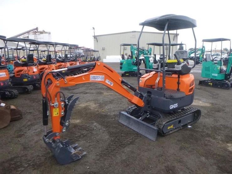 aboss-gh25-hydraulic-excavator-image-1