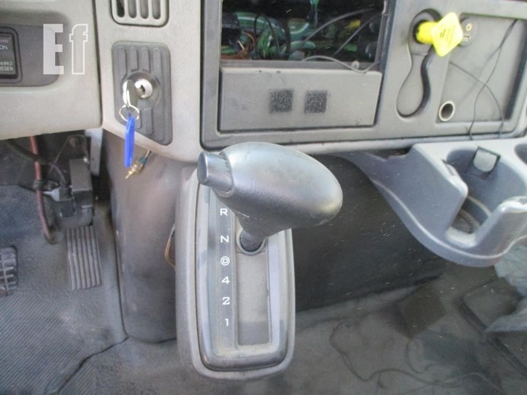 2013-international-durastar-4300-image-10