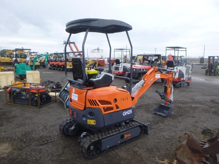 aboss-gh25-hydraulic-excavator-image-3