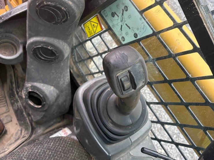 2019-caterpillar-272d2-image-14