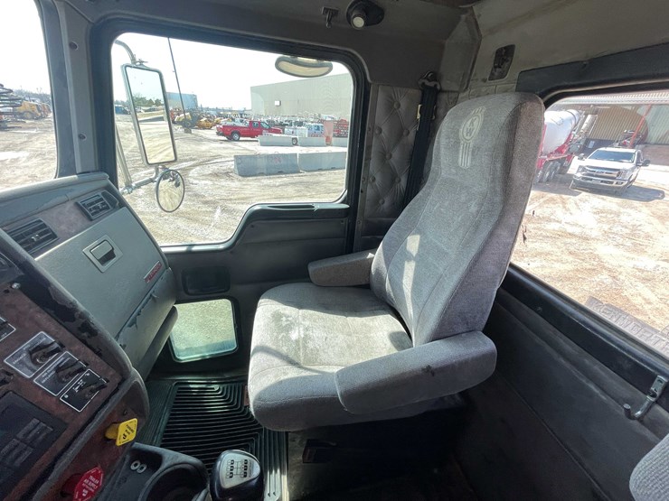 2004-kenworth-t800-image-72