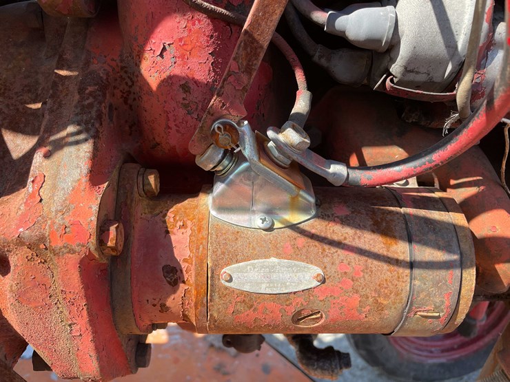 #5682-•-ih-cub-tractor-image-37