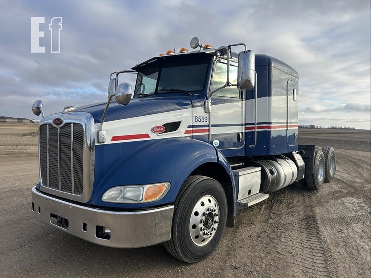 2014-peterbilt-384-image-1